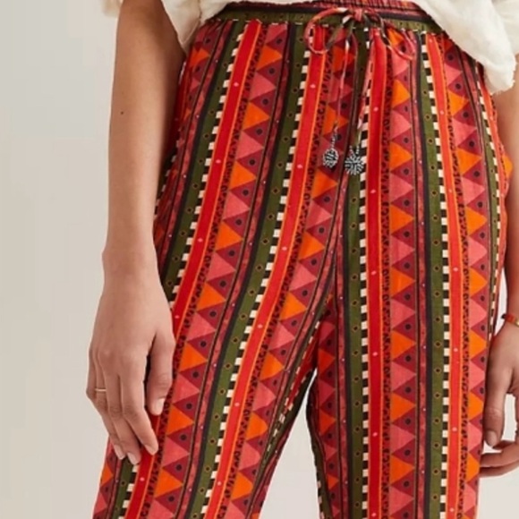 NWT - FARM Rio Pull On Pants - Size Small - Picture 7 of 9